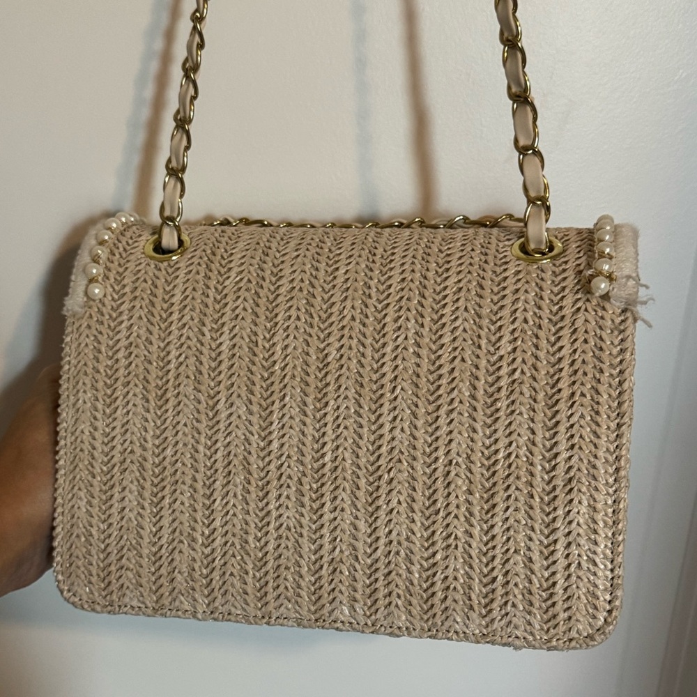 Elegant Cream Woven White Pearl & Gold Shoulder Bag - Picture 5 of 8
